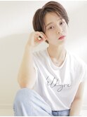 30代・40代大人可愛い小顔ワンサイドショートボブ丸み前下がり