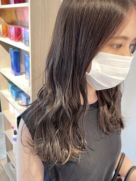 ミーナ バイ アーバン(Meena by urban.) 【ANNEXハザマ】透明感プラチナグレージュ×鎖骨ミディアムヘア