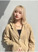 ハイトーンカラー/ベージュ/くびれミディアム/10代20代30代