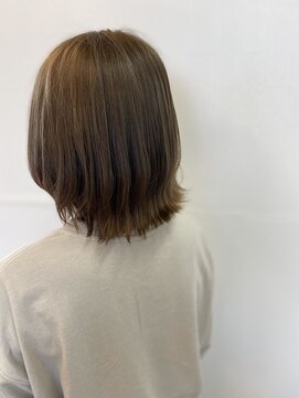 美容室 ルーフトップ(Roof top) オリーブベージュ