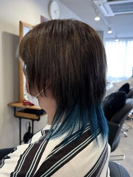 アフェクト 上大岡(affect) ターコイズブルー/ウルフカット/インナーカラー/ブリーチ/上大岡