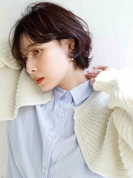 スクエアウーノ 博多(SQUARE＊UNO HAKATA)の写真/ダメージを従来より抑えるルビオナカラーと頭皮に付けないゼロタッチカラーで傷めずにカラーを楽しめる＊