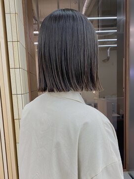 パークレーン アイス イヴェン(park lane ICI yeven) 地毛風カラー矢場町ボブ切りっぱなしボブグレージュ冬カラー栄