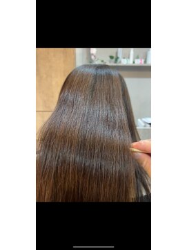 フロウクラウド(FLOW CLOUD) 艶髪ストレート　ナチュラル