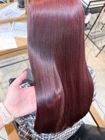 シー.(SHE.)&nbsp;【髪質改善】プラチナトリートメントで艶髪に！