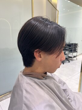 六本木美容室 白金店 ナチュラルストレート/毛流れセンターパート/ニュアンスパーマ