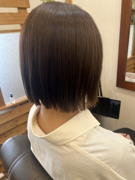 似合わせやすいミニボブ