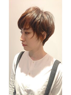 クールカジュアルショートスタイル