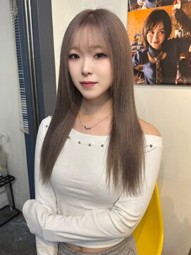 ジュール 池袋(Joule) 透明感たっぷり♪ハイトーングレージュで垢抜けヘア◎