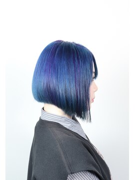 クリップ ジョイント ゴッド(CLIP JOINT GOD) 前下がりボブ＆ネイビーカラー♪