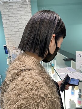 リーホリエ(Lee Horie) 【高木】ぷつっとミニボブ×ハイライトカラー◎