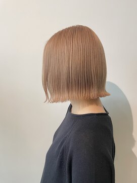 スタイル 皆実店(STYLE) ハイトーン切りっぱなしボブ