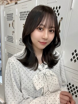 クム(kumu) 【kumu】艶感グレージュ×くびれミディ.