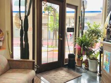 平塚駅西口徒歩4分、商店街の中にあるのでお買い物帰りにも◎