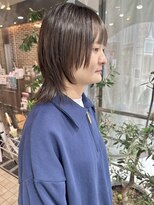 ヘアーアンドメイク ビス(HAIR&MAKE bis)&nbsp;ウルフカット☆ももこ