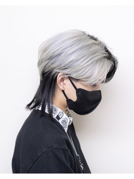 ルプラ ブリリアント(le-pla brilliant) ウルフ/ショート/レイヤーカット/インナーカラー/ホワイト/豊橋