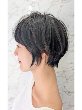 メモリーズ 銀座(Memories) 大人可愛いショートボブ