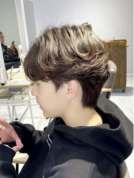 ネオリーブウリ 二子玉川店(Neolive uri) サーフカール刈り上げセンターパートリバースセンターパート