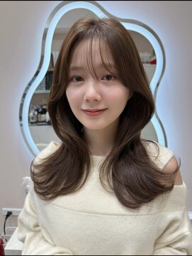 ロエ(LOE) 韓国ヘア レイヤーカット 韓国風レイヤーくびれ巻き くびれヘア