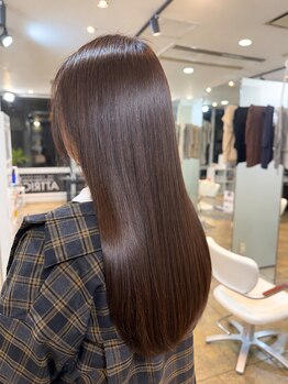 アトリーチェ 六科店(ATTRICE)の写真/【大人女性の髪質改善】パサつき・広がりをケアして、まとまりのある艶髪へ