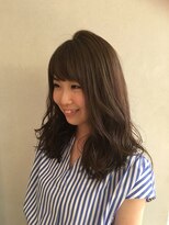 大人可愛い重軽ロング☆ミルクティーアッシュベージュ 担当 伊原