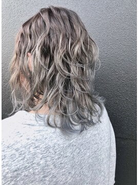 ヘアアトリエオット(hair atelier 8 otto) ハイレイヤーバイヤージュカラー