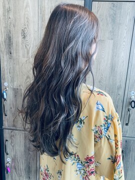 ルーディヘアーブランド(Ludi hair Brand) プラチナアッシュカラー！