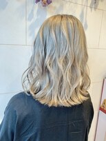 アッシュ 亀戸東口店(Ash) ホワイトブロンズ