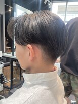 スキル(SKILL) センターパート 刈り上げ 前下がり