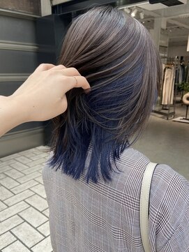 アクアオモテサンドウ(ACQUA omotesando) △インナーカラーブルーアッシュグレーレイヤーカットウルフヘア