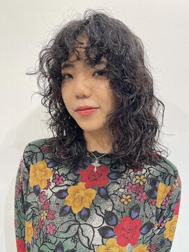 ココ 本八幡(KOKO) 黒髪クラゲヘアーオリーブグレー小顔ココアベージュミディアム