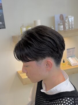 オーバルバイアピッシュ(OVARL by apish) カルマヘア縦落ちナチュラルストレートメンズパーマ