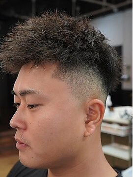 ワンワンオー バーバーショップ 博多店(@110 BARBER SHOP) ツイストフェードスタイル