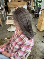 ウィークエンド(WEEKEND)&nbsp;白髪活かしデザインカラーカットトリートメント22000