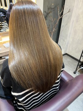 スティルエレ(STILL ere) 【40代の悩み解消☆パサつき抑える高濃度水素ケア】