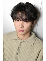 ルーシー 川越(LUCEY)&nbsp;センターパートフェザーパーマシャドウパーマメンズパーマ