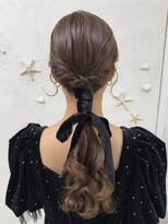 メカマハロジャミング(Me Ka Mahalo Jammming)&nbsp;ローポニーリボンアレンジ/ヘアセット/ヘアメイク/ヘアアレンジ