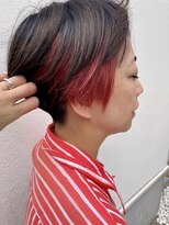 ベリー(berry)&nbsp;大人っぽさと遊び心を両立☆暗めアッシュ×赤カラー☆