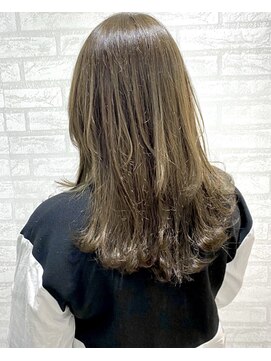 ジーナ 新宿(Zina) オリーブグレージュ【Zina新宿　木暮　莉茉奈】