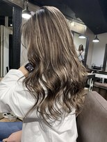 アルカナ 明治神宮前原宿(ARCANA)&nbsp;ハイライトベージュ　くすみベージュ　hiro