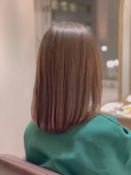 リ ヘアーデザイン(Re: hair Design) ツヤストレートミディアム