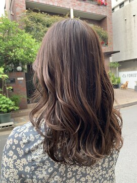 ロイジー(roijir) 表参道roijir 赤み無し×スモーキーページな