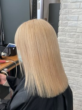 ラックスビー ウメダ 大阪梅田店(LUXBE UMEDA) blond  / Mao