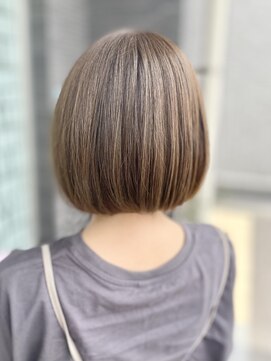 フレイムスヘアデザイン(FRAMES hair design) 新色“ イルミナカラーマリーン”×大人ボブ