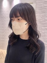 ステア ケース(stair case)&nbsp;外巻き 鎖骨ミディアム 顔まわりカット