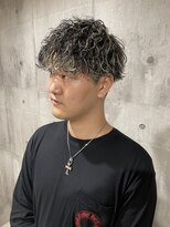 メンズアンダーバーホワイト 南海難波店(Men's _WHITE)&nbsp;波巻きパーマ×ハイライト