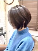 大人可愛い髪質改善ショートカット前髪なしモカブラウン