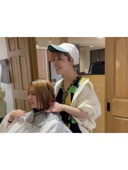 髪や頭皮のお悩みや普段のお手入れが一目でわかるカウンセリングシートを使用しているのでお悩み改善に★