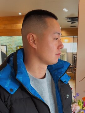 サンディーズバーバーショップ(Sandees) ボウズスキンフェード