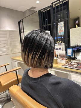 エル バイ ゼノン ビューティー(L by ZENON BEAUTY) デザインカラー　ショートボブ